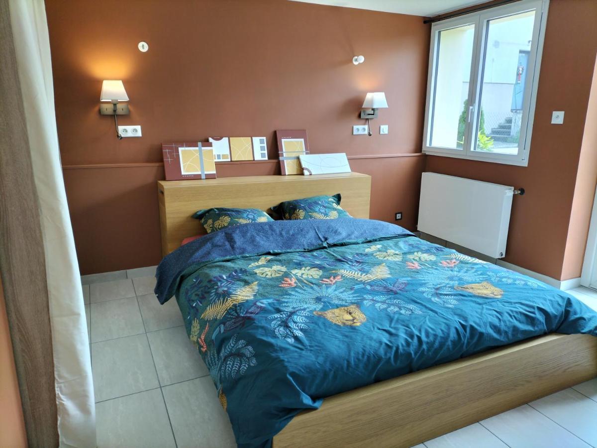 L'echappee Comtoise 2 Etoiles Appartement *